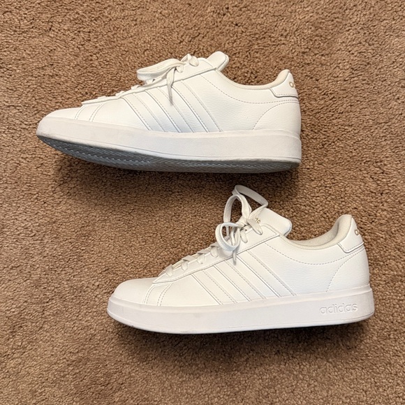 Adidas Women’s Grand Court 2.0 white Sneakers Size 7 - Picture 4 of 11